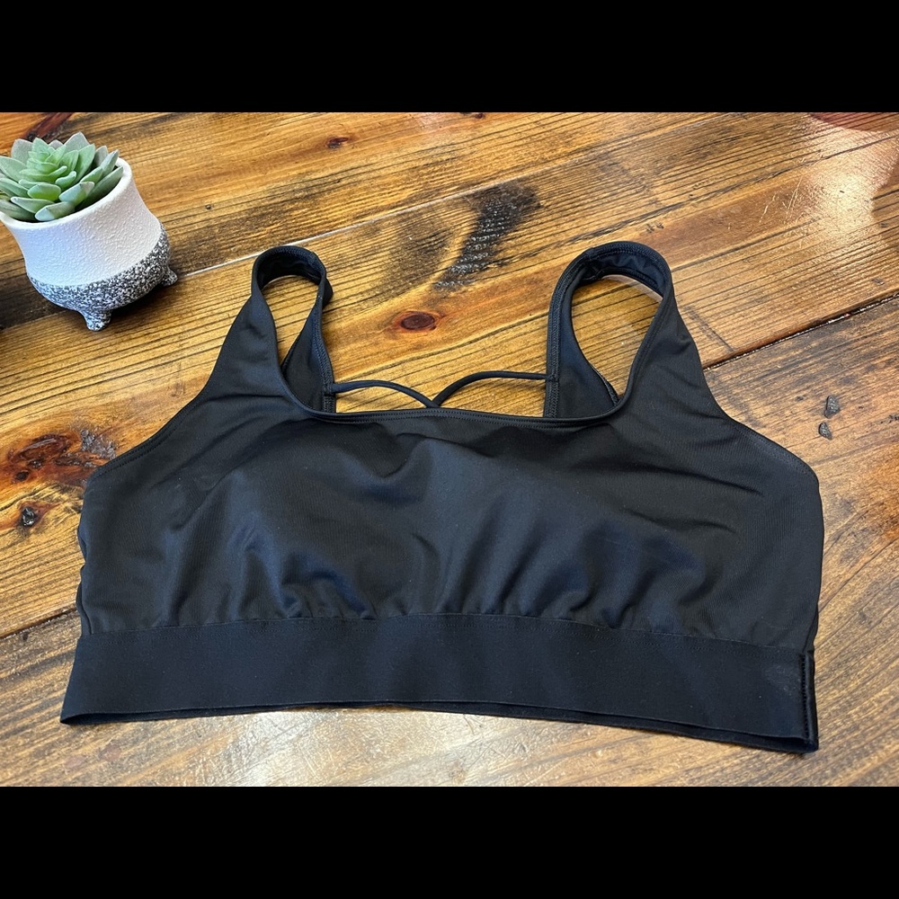 Victoria Secret / PINK workout sports bra size medium.